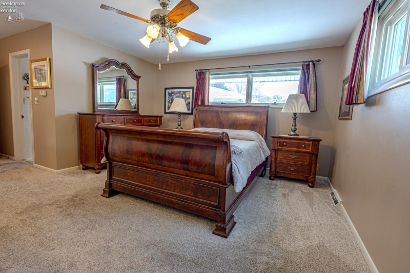 2704 Eastwood Drive, Sandusky, 44870, 3 Bedrooms Bedrooms, ,3 BathroomsBathrooms,Residential,For Sale,Eastwood,20261858