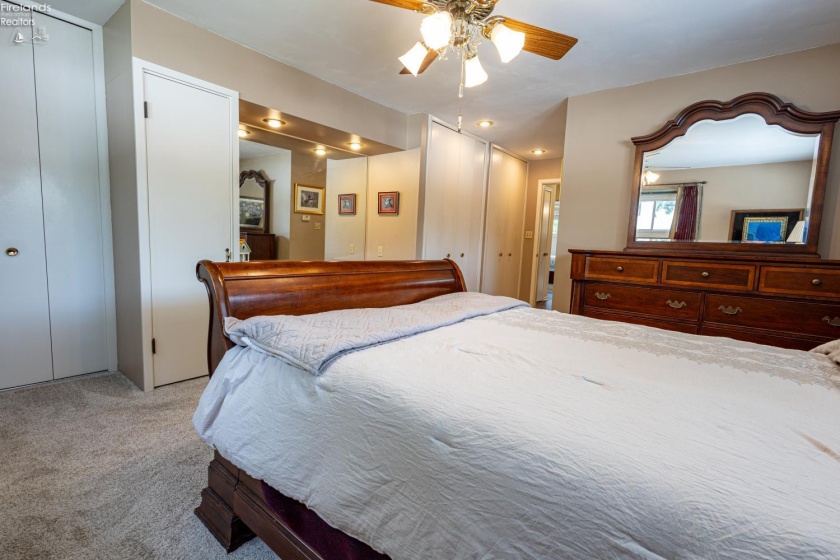 2704 Eastwood Drive, Sandusky, 44870, 3 Bedrooms Bedrooms, ,3 BathroomsBathrooms,Residential,For Sale,Eastwood,20261858