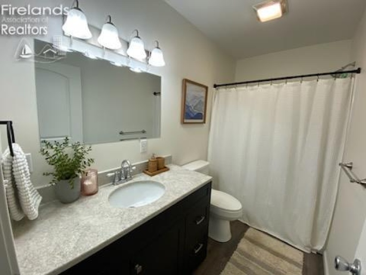 498 Market Street, Tiffin, 44883, 2 Bedrooms Bedrooms, ,2 BathroomsBathrooms,Residential,For Sale,Market,20261859