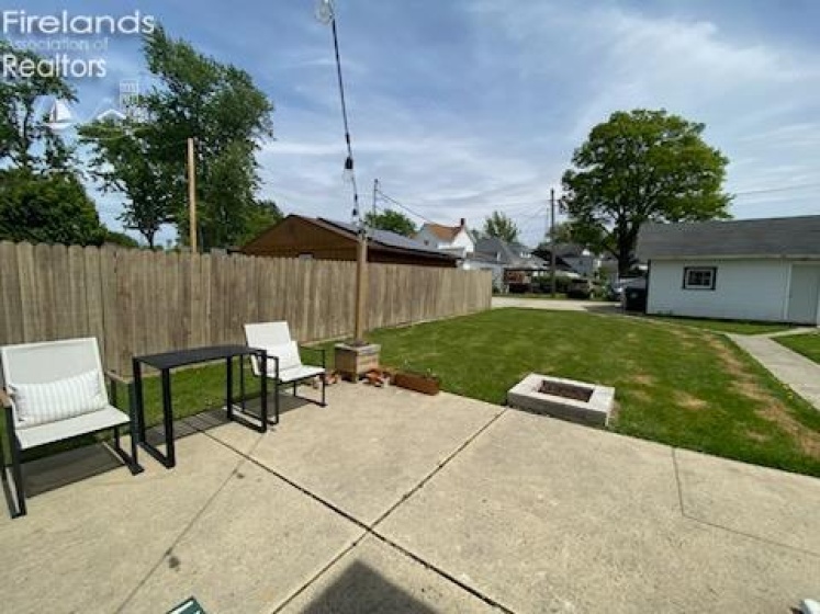 498 Market Street, Tiffin, 44883, 2 Bedrooms Bedrooms, ,2 BathroomsBathrooms,Residential,For Sale,Market,20261859