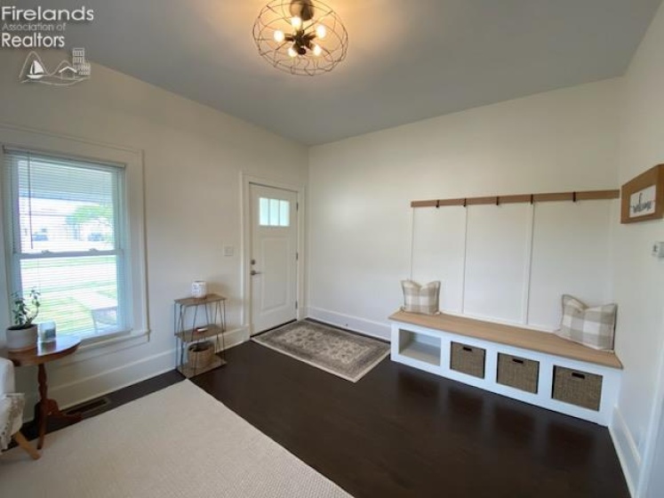 498 Market Street, Tiffin, 44883, 2 Bedrooms Bedrooms, ,2 BathroomsBathrooms,Residential,For Sale,Market,20261859