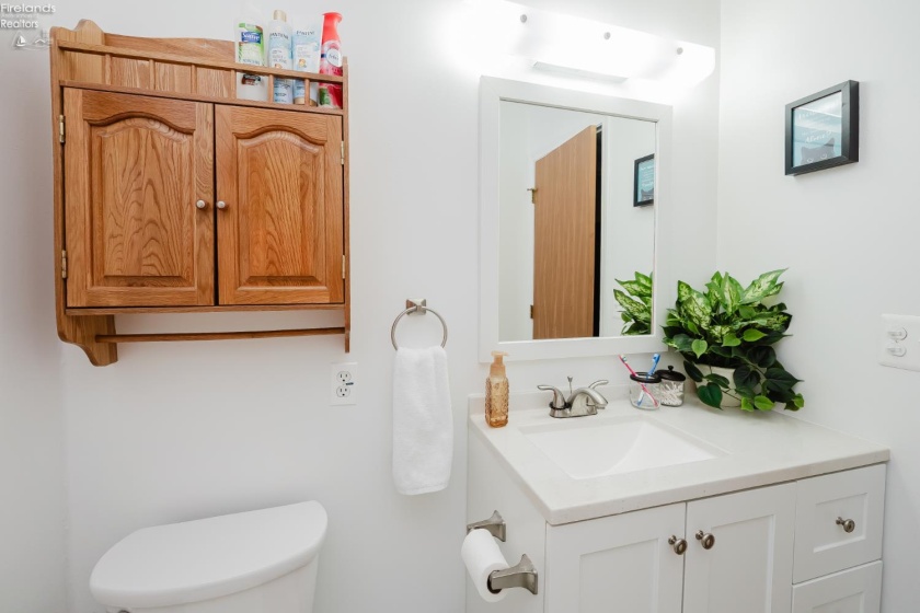 6484 Harris Harbor Drive, Oak Harbor, 43449, 1 Bedroom Bedrooms, ,1 BathroomBathrooms,Residential,For Sale,Harris Harbor,20261845