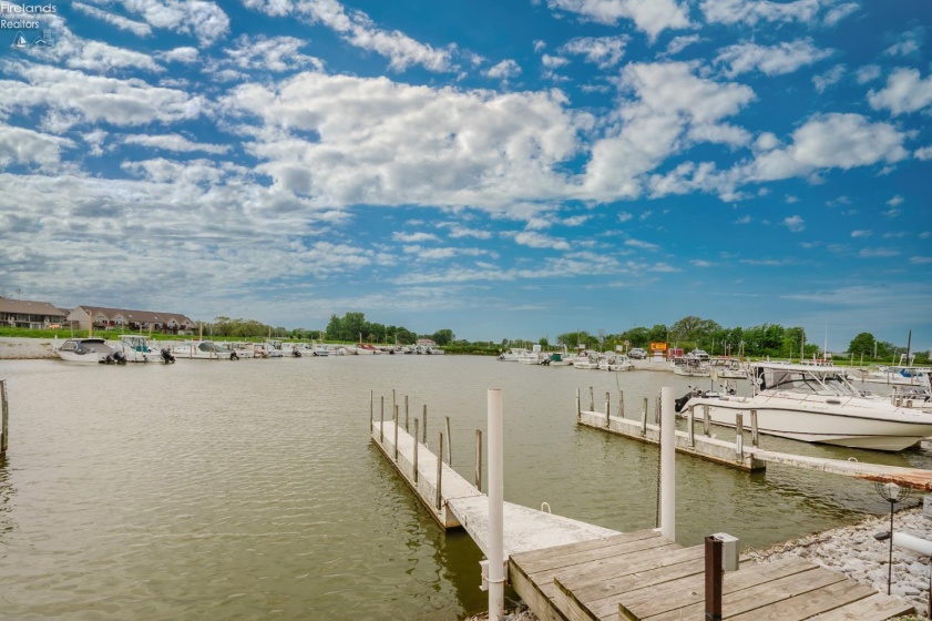 6484 Harris Harbor Drive, Oak Harbor, 43449, 1 Bedroom Bedrooms, ,1 BathroomBathrooms,Residential,For Sale,Harris Harbor,20261845