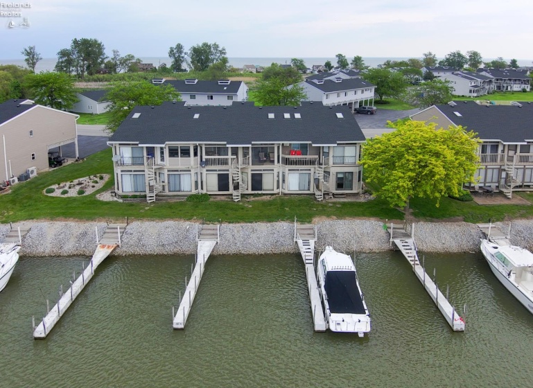 6484 Harris Harbor Drive, Oak Harbor, 43449, 1 Bedroom Bedrooms, ,1 BathroomBathrooms,Residential,For Sale,Harris Harbor,20261845