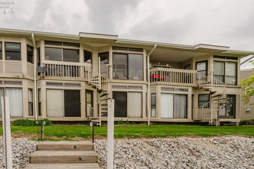 6484 Harris Harbor Drive, Oak Harbor, 43449, 1 Bedroom Bedrooms, ,1 BathroomBathrooms,Residential,For Sale,Harris Harbor,20261845