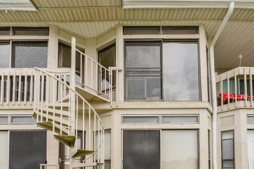 6484 Harris Harbor Drive, Oak Harbor, 43449, 1 Bedroom Bedrooms, ,1 BathroomBathrooms,Residential,For Sale,Harris Harbor,20261845