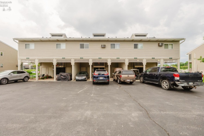 6484 Harris Harbor Drive, Oak Harbor, 43449, 1 Bedroom Bedrooms, ,1 BathroomBathrooms,Residential,For Sale,Harris Harbor,20261845