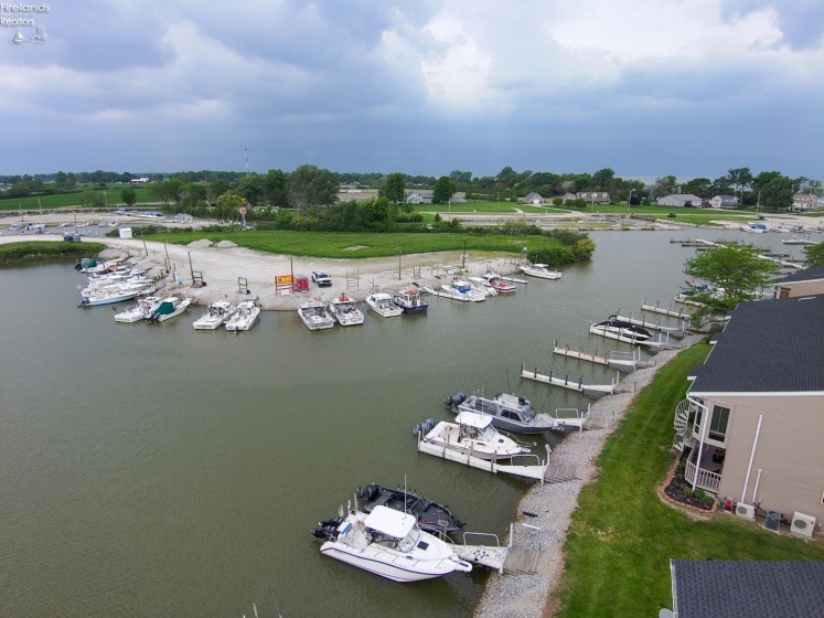 6484 Harris Harbor Drive, Oak Harbor, 43449, 1 Bedroom Bedrooms, ,1 BathroomBathrooms,Residential,For Sale,Harris Harbor,20261845