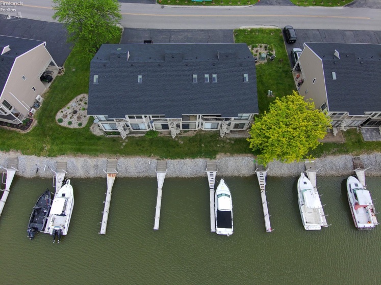 6484 Harris Harbor Drive, Oak Harbor, 43449, 1 Bedroom Bedrooms, ,1 BathroomBathrooms,Residential,For Sale,Harris Harbor,20261845