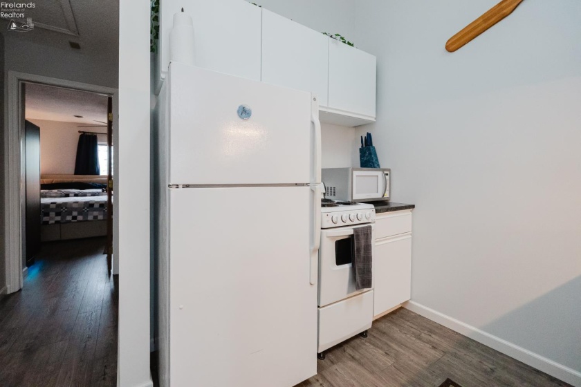 6484 Harris Harbor Drive, Oak Harbor, 43449, 1 Bedroom Bedrooms, ,1 BathroomBathrooms,Residential,For Sale,Harris Harbor,20261845