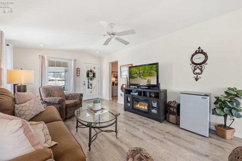 1510 Buck, Marblehead, 43440, 3 Bedrooms Bedrooms, ,2 BathroomsBathrooms,Residential,For Sale,Buck,20261364