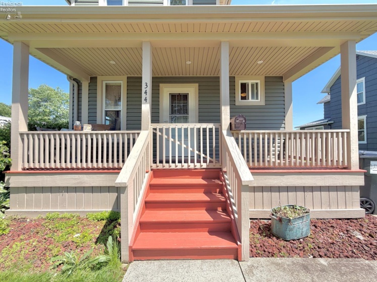344 High Street, Bellevue, 44811, 3 Bedrooms Bedrooms, ,3 BathroomsBathrooms,Residential,For Sale,High,20261522