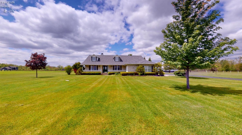 250 State Route 300, Gibsonburg, 43431, 3 Bedrooms Bedrooms, ,3 BathroomsBathrooms,Residential,For Sale,State Route 300,20261649