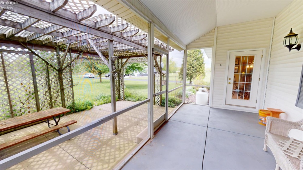 250 State Route 300, Gibsonburg, 43431, 3 Bedrooms Bedrooms, ,3 BathroomsBathrooms,Residential,For Sale,State Route 300,20261649