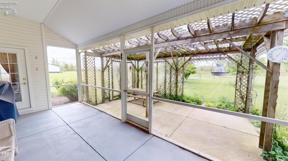 250 State Route 300, Gibsonburg, 43431, 3 Bedrooms Bedrooms, ,3 BathroomsBathrooms,Residential,For Sale,State Route 300,20261649