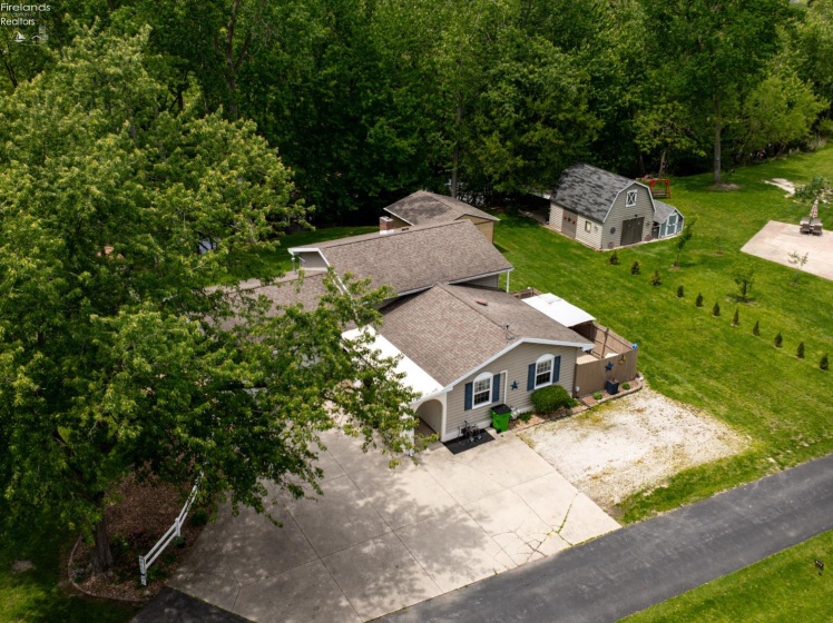 1040 Cleveland Avenue, Fremont, 43420, 3 Bedrooms Bedrooms, ,2 BathroomsBathrooms,Residential,For Sale,Cleveland,20261761