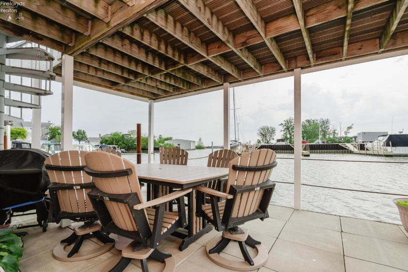 1805 Lakeshore Drive, Port Clinton, 43452, 3 Bedrooms Bedrooms, ,1 BathroomBathrooms,Residential,For Sale,Lakeshore,20261849