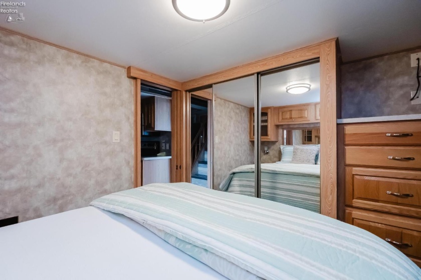 1805 Lakeshore Drive, Port Clinton, 43452, 3 Bedrooms Bedrooms, ,1 BathroomBathrooms,Residential,For Sale,Lakeshore,20261849