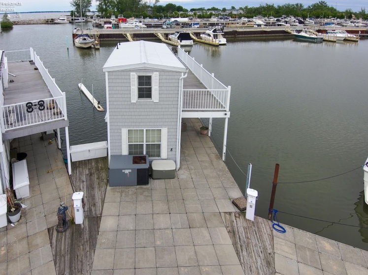 1805 Lakeshore Drive, Port Clinton, 43452, 3 Bedrooms Bedrooms, ,1 BathroomBathrooms,Residential,For Sale,Lakeshore,20261849
