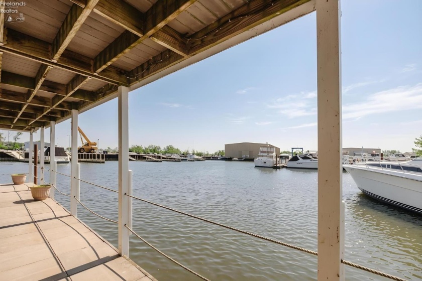 1805 Lakeshore Drive, Port Clinton, 43452, 3 Bedrooms Bedrooms, ,1 BathroomBathrooms,Residential,For Sale,Lakeshore,20261849