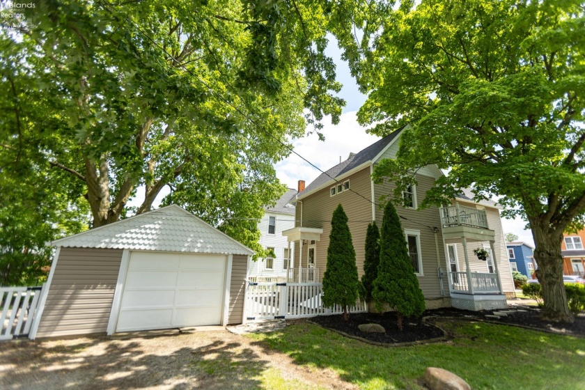 61 Main Street, Tiffin, 44883, 3 Bedrooms Bedrooms, ,2 BathroomsBathrooms,Residential,For Sale,Main,20261857