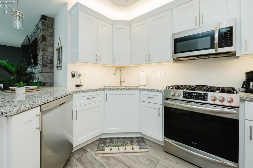 2610 Waterside Court Drive, Marblehead, 43440, 3 Bedrooms Bedrooms, ,2 BathroomsBathrooms,Residential,For Sale,Waterside Court,20261844
