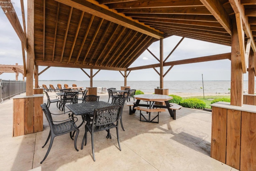 2610 Waterside Court Drive, Marblehead, 43440, 3 Bedrooms Bedrooms, ,2 BathroomsBathrooms,Residential,For Sale,Waterside Court,20261844