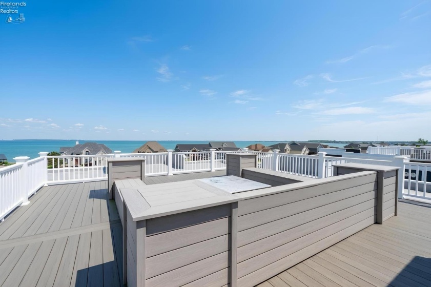2610 Waterside Court Drive, Marblehead, 43440, 3 Bedrooms Bedrooms, ,2 BathroomsBathrooms,Residential,For Sale,Waterside Court,20261844