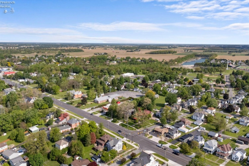 318 Main Street, Bellevue, 44811, ,Commercial,For Sale,Main,20261880