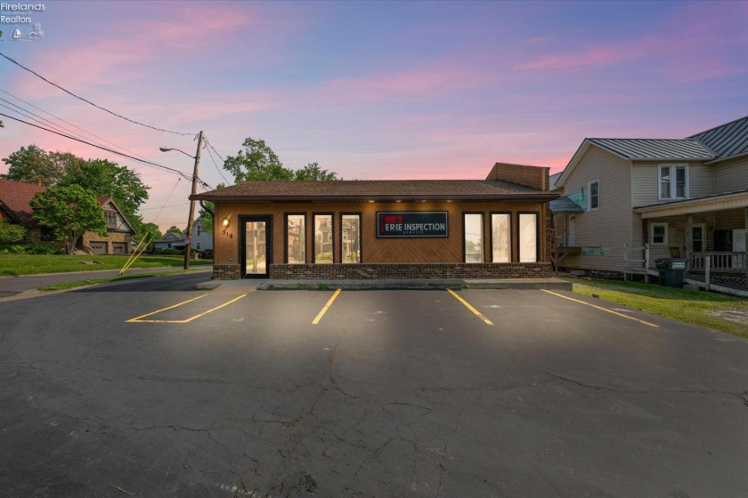 318 Main Street, Bellevue, 44811, ,Commercial,For Sale,Main,20261880