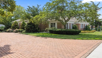 1711 Willow Drive, Sandusky, 44870, 4 Bedrooms Bedrooms, ,5 BathroomsBathrooms,Residential,For Sale,Willow,20261896