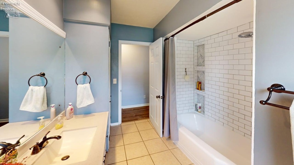 509 Guernsey Drive, Fremont, 43420, 3 Bedrooms Bedrooms, ,1 BathroomBathrooms,Residential,For Sale,Guernsey,20261898