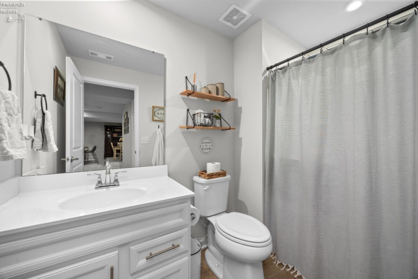 6223 Krystina Run, Lorain, 44053, 5 Bedrooms Bedrooms, ,4 BathroomsBathrooms,Residential,For Sale,Krystina Run,20261890