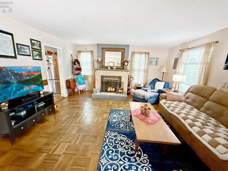 19 Oakwood Avenue, Huron, 44839, 3 Bedrooms Bedrooms, ,1 BathroomBathrooms,Residential,For Sale,Oakwood,20261904