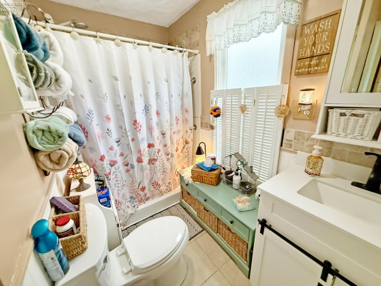 19 Oakwood Avenue, Huron, 44839, 3 Bedrooms Bedrooms, ,1 BathroomBathrooms,Residential,For Sale,Oakwood,20261904