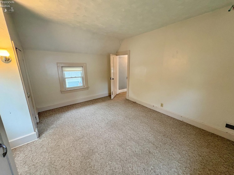 370 Monroe Street, Tiffin, 44883, 2 Bedrooms Bedrooms, ,1 BathroomBathrooms,Residential,For Sale,Monroe,20261902