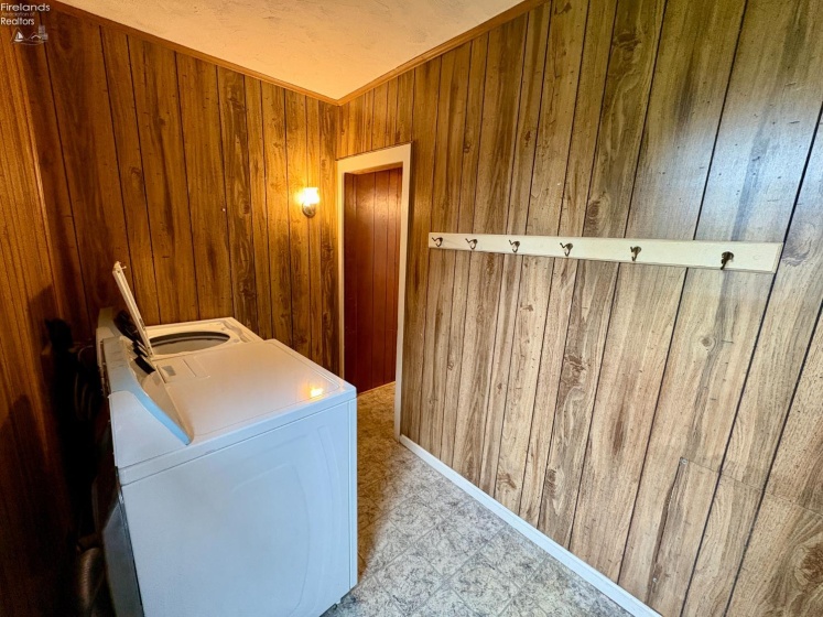 370 Monroe Street, Tiffin, 44883, 2 Bedrooms Bedrooms, ,1 BathroomBathrooms,Residential,For Sale,Monroe,20261902