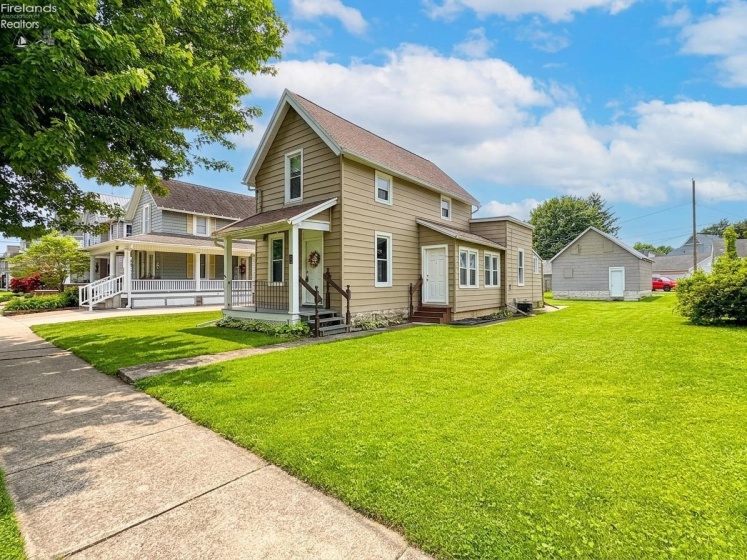 370 Monroe Street, Tiffin, 44883, 2 Bedrooms Bedrooms, ,1 BathroomBathrooms,Residential,For Sale,Monroe,20261902