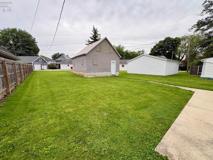 370 Monroe Street, Tiffin, 44883, 2 Bedrooms Bedrooms, ,1 BathroomBathrooms,Residential,For Sale,Monroe,20261902