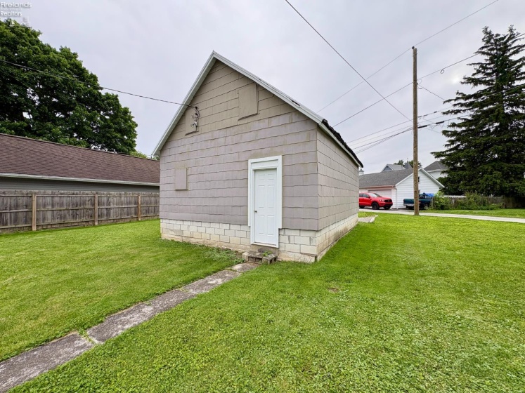 370 Monroe Street, Tiffin, 44883, 2 Bedrooms Bedrooms, ,1 BathroomBathrooms,Residential,For Sale,Monroe,20261902