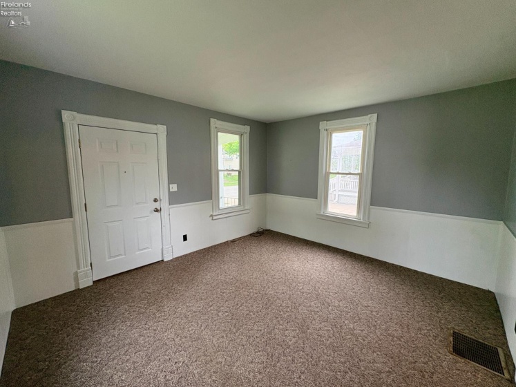 370 Monroe Street, Tiffin, 44883, 2 Bedrooms Bedrooms, ,1 BathroomBathrooms,Residential,For Sale,Monroe,20261902