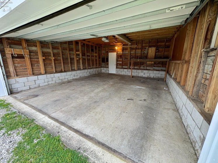 370 Monroe Street, Tiffin, 44883, 2 Bedrooms Bedrooms, ,1 BathroomBathrooms,Residential,For Sale,Monroe,20261902