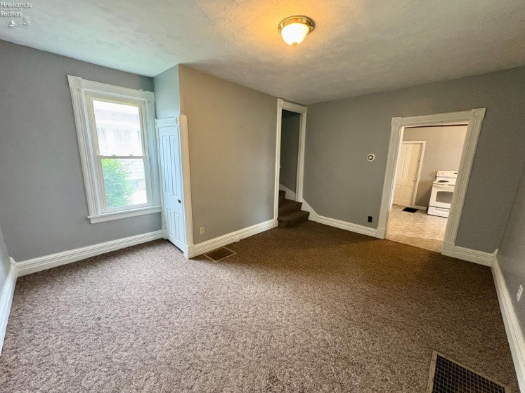 370 Monroe Street, Tiffin, 44883, 2 Bedrooms Bedrooms, ,1 BathroomBathrooms,Residential,For Sale,Monroe,20261902
