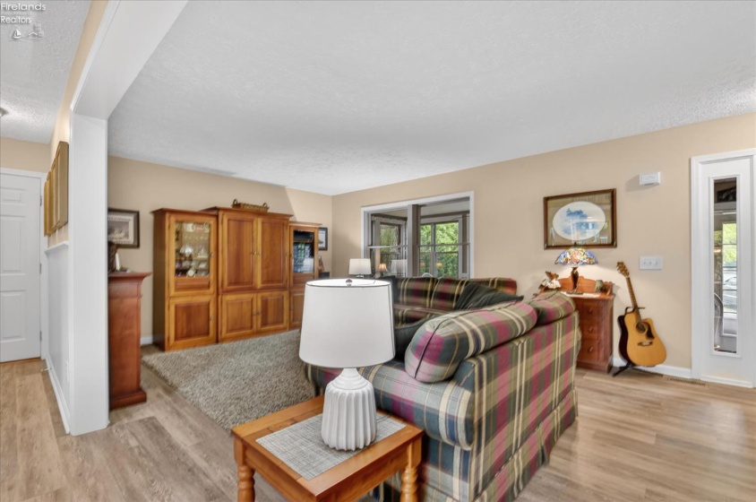 613 Plum Avenue, Lakeside, 43440, 6 Bedrooms Bedrooms, ,4 BathroomsBathrooms,Residential,For Sale,Plum,20261830