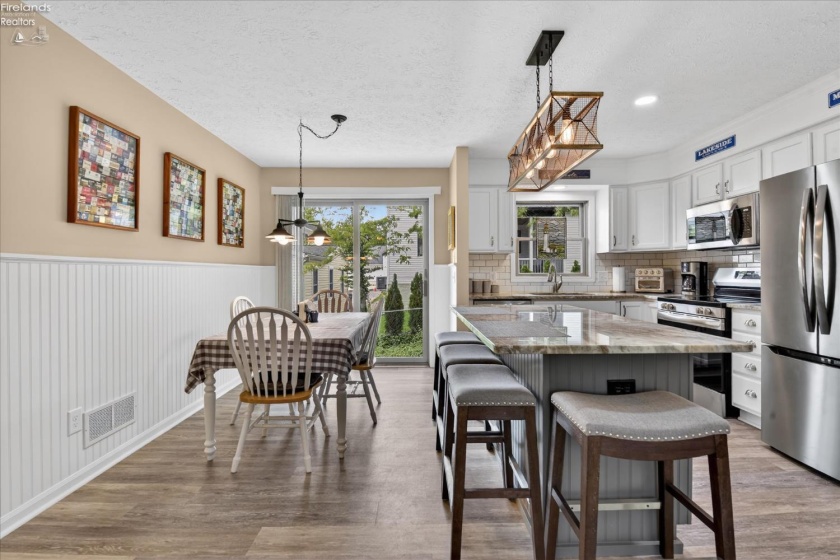 613 Plum Avenue, Lakeside, 43440, 6 Bedrooms Bedrooms, ,4 BathroomsBathrooms,Residential,For Sale,Plum,20261830