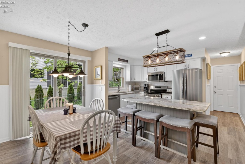 613 Plum Avenue, Lakeside, 43440, 6 Bedrooms Bedrooms, ,4 BathroomsBathrooms,Residential,For Sale,Plum,20261830