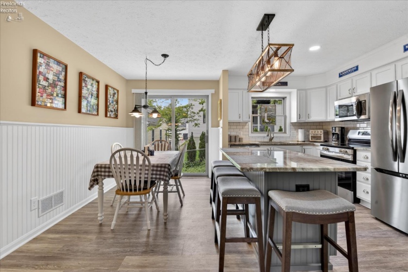 613 Plum Avenue, Lakeside, 43440, 6 Bedrooms Bedrooms, ,4 BathroomsBathrooms,Residential,For Sale,Plum,20261830
