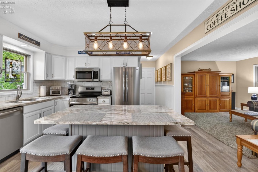 613 Plum Avenue, Lakeside, 43440, 6 Bedrooms Bedrooms, ,4 BathroomsBathrooms,Residential,For Sale,Plum,20261830