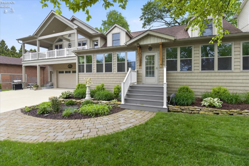 613 Plum Avenue, Lakeside, 43440, 6 Bedrooms Bedrooms, ,4 BathroomsBathrooms,Residential,For Sale,Plum,20261830