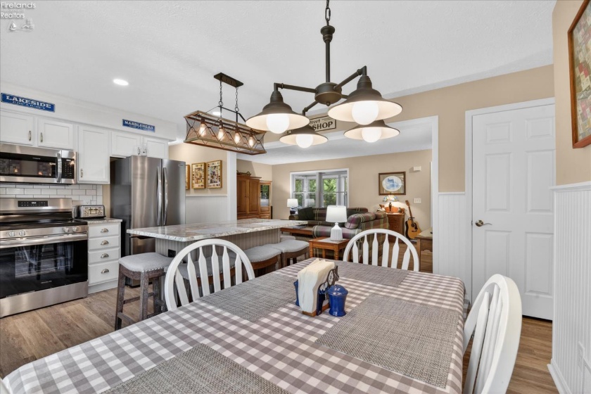 613 Plum Avenue, Lakeside, 43440, 6 Bedrooms Bedrooms, ,4 BathroomsBathrooms,Residential,For Sale,Plum,20261830